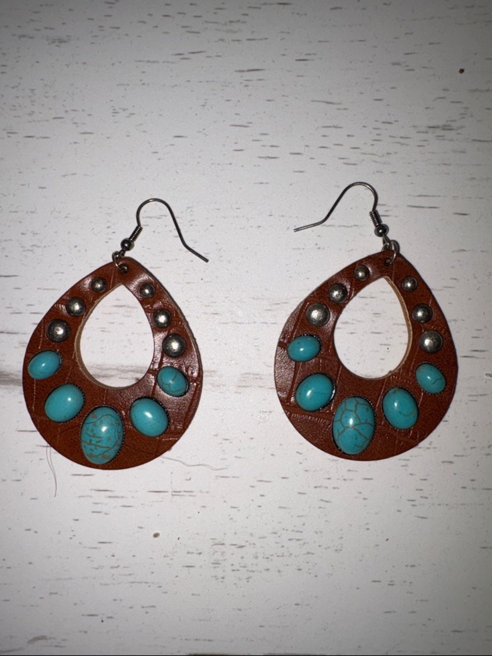 Turquoise Beaded Multi-Strand Necklace with Teal Accent Earrings - Picture 3 of 3